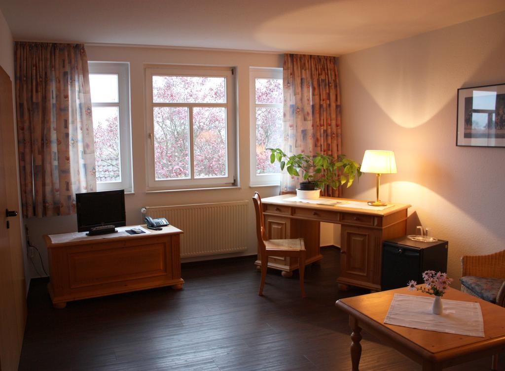 Ostseehotel Kluetzer Winkel Hohen Schoenberg Εξωτερικό φωτογραφία