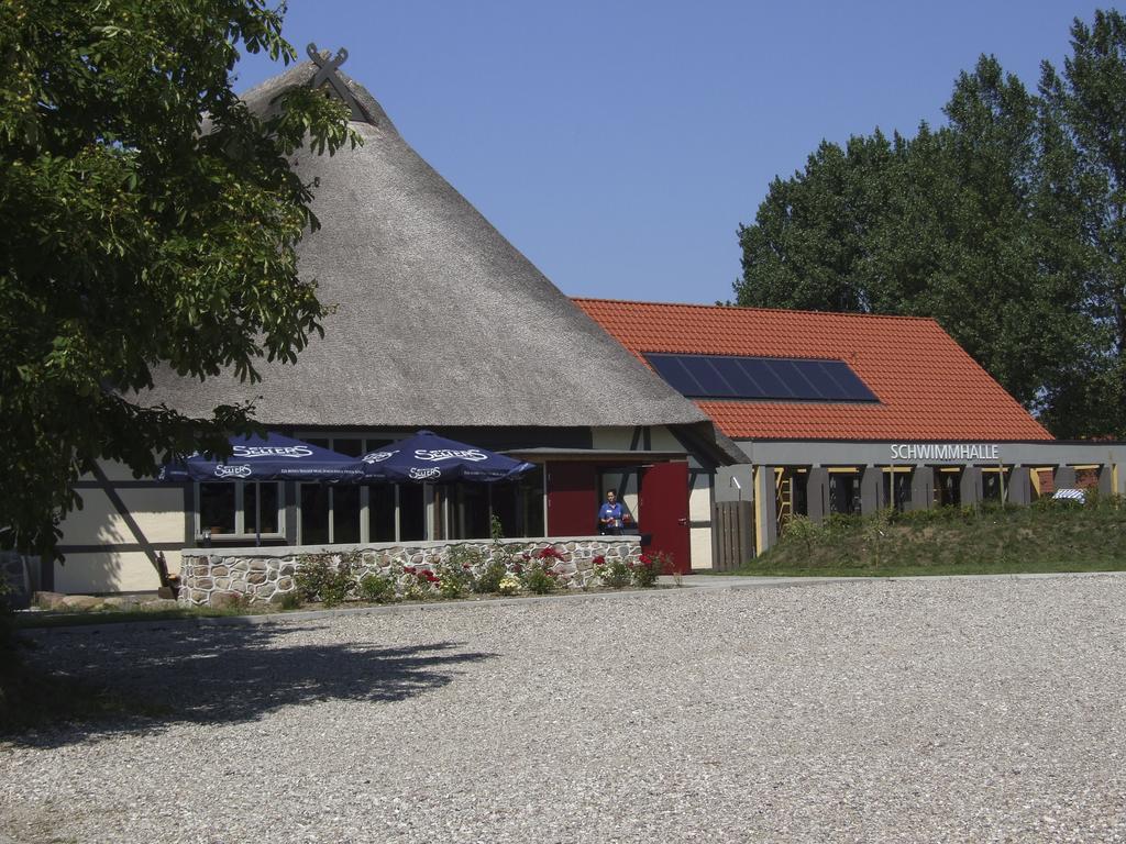 Ostseehotel Kluetzer Winkel Hohen Schoenberg Εξωτερικό φωτογραφία