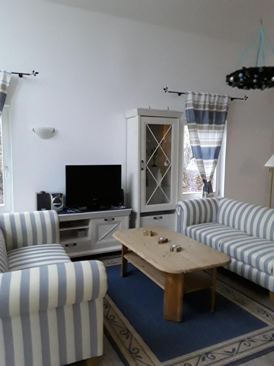 Ostseehotel Kluetzer Winkel Hohen Schoenberg Εξωτερικό φωτογραφία